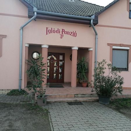 Iglodi Panzio Hotel Kunszentmárton Exterior photo