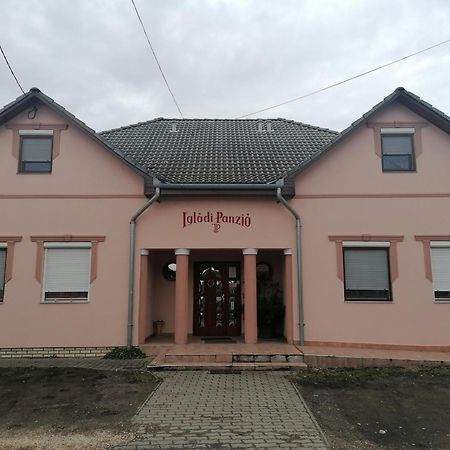 Iglodi Panzio Hotel Kunszentmárton Exterior photo