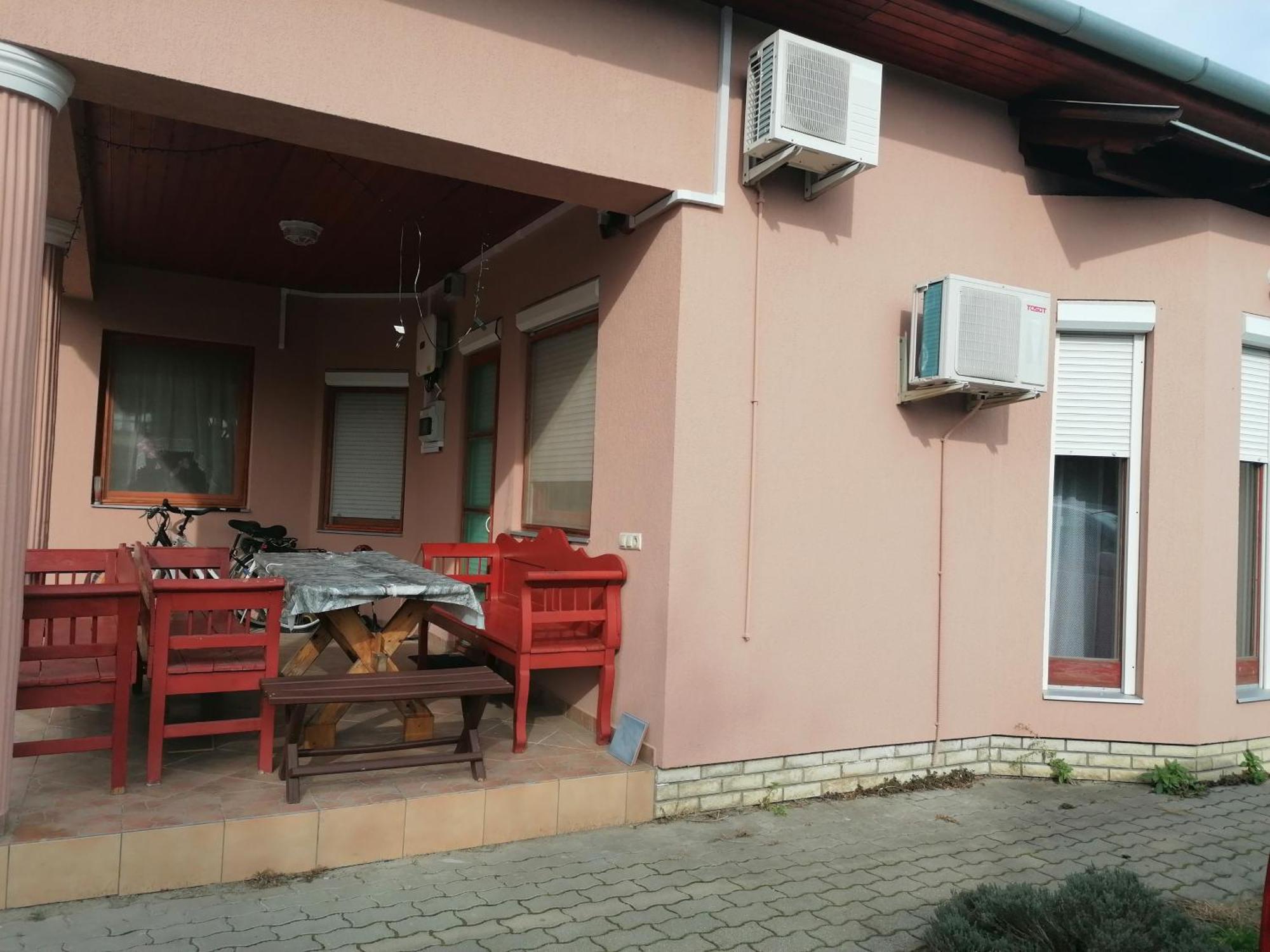 Iglodi Panzio Hotel Kunszentmárton Exterior photo